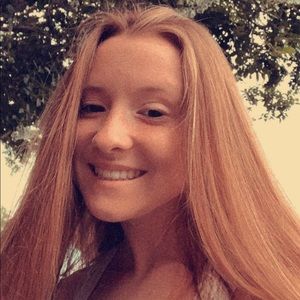 Meet your Posher, Vanessa